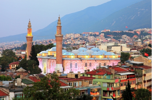 Viaja a La Gran Mezquita de Bursa o Ulu Cami en Bursa en Turquía